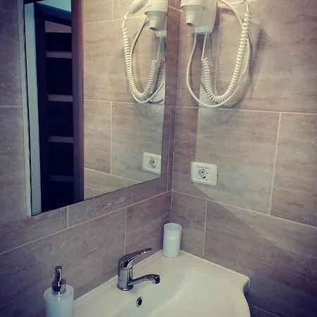 Zanzi Home Apartament *